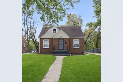 825 E 43rd Place, Gary, IN 46409 - Photo 1