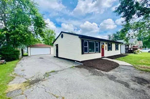 745 Juniper Rd, Valparaiso, IN 46385 - Photo 25