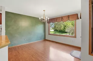 850 Shannon Dr, Crown Point, IN 46307 - Photo 7