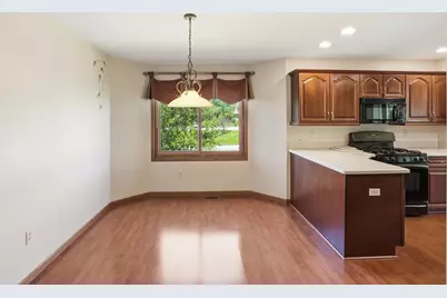 850 Shannon Drive, Crown Point, IN 46307 - Photo 11