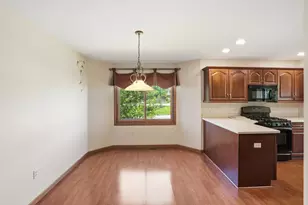 850 Shannon Dr, Crown Point, IN 46307 - Photo 11