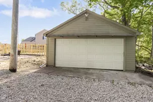 1181 Porter St, Gary, IN 46406 - Photo 41
