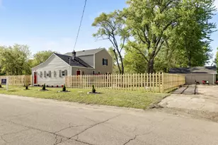 1181 Porter St, Gary, IN 46406 - Photo 5