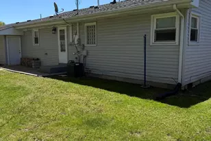 3412 W 78th Pl, Merrillville, IN 46410 - Photo 5