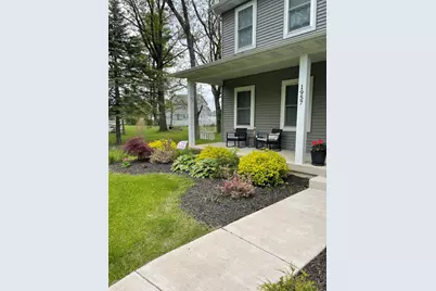 1957 Hickory Drive, Hobart, IN 46342 - Photo 3