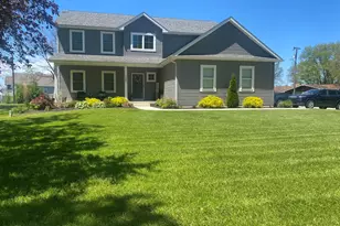 1957 Hickory Dr, Hobart, IN 46342 - Photo 1