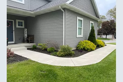 1957 Hickory Drive, Hobart, IN 46342 - Photo 5