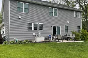 1957 Hickory Dr, Hobart, IN 46342 - Photo 61
