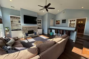 1044 Metz Ct, Hobart, IN 46342 - Photo 21