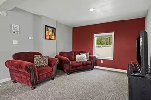 8629 E Hatchery Rd, Syracuse, IN 46567 - Photo 9