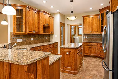 10055 Clark Place, Crown Point, IN 46307 - Photo 5