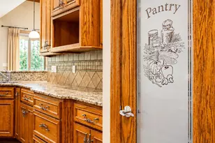 10055 Clark Pl, Crown Point, IN 46307 - Photo 7