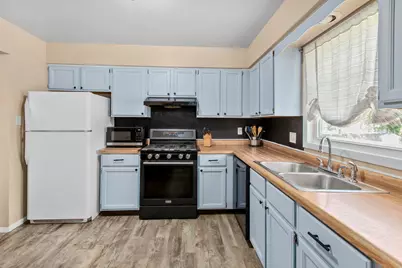 3193 Hickory Street, Portage, IN 46368 - Photo 7