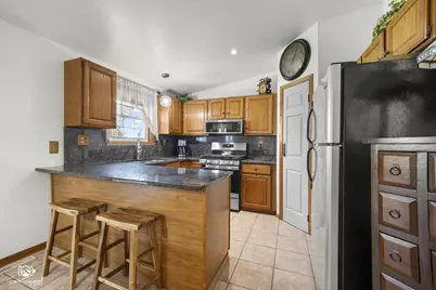 27057 S Woodlawn Avenue, Crete, IL 60417 - Photo 5