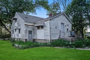 6275 Randolph St, Hobart, IN 46342 - Photo 5