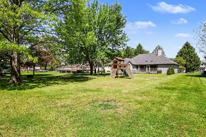 907 E 12th Street, Hobart, IN 46342 - Photo 25