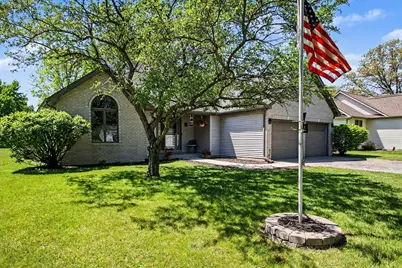 907 E 12th Street, Hobart, IN 46342 - Photo 3