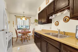 2105 Tupelo Ln, Chesterton, IN 46304 - Photo 11