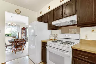 2105 Tupelo Ln, Chesterton, IN 46304 - Photo 9