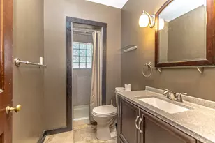 807 Institute St, Valparaiso, IN 46383 - Photo 17