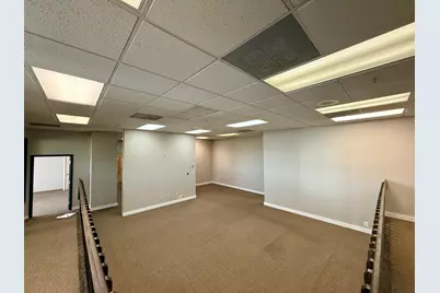 150 W Lincolnway #3003, Valparaiso, IN 46383 - Photo 5