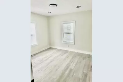 623 N Carroll Avenue, Michigan City, IN 46360 - Photo 5