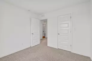 569 Cressmoor Blvd, Hobart, IN 46342 - Photo 29