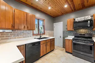 815 Ohio St, La Porte, IN 46350 - Photo 9