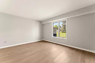 1542 W 93rd Ct, Crown Point, IN 46307 - Photo 11