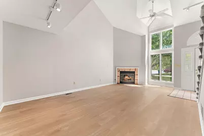 1542 W 93rd Court, Crown Point, IN 46307 - Photo 3