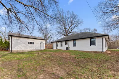208 E Avenue A, Griffith, IN 46319 - Photo 17