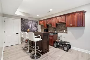 2155 Walker Dr, Valparaiso, IN 46385 - Photo 29