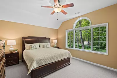 4414 Thornbury Drive E, Valparaiso, IN 46383 - Photo 19