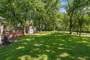 1301 S Cline Ave, Griffith, IN 46319 - Photo 25