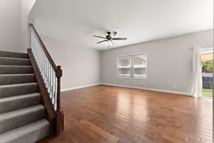 5535 Malibu Dr, Lowell, IN 46356 - Photo 5