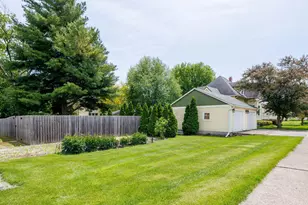 202 E Iroquois St, Kentland, IN 47951 - Photo 7