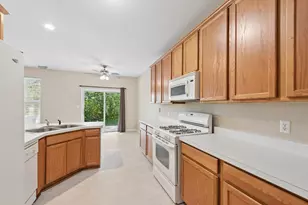 1068 Rockwell Ln, Dyer, IN 46311 - Photo 7