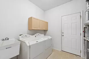 1068 Rockwell Ln, Dyer, IN 46311 - Photo 11