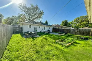 2821 Vigo St, Lake Station, IN 46405 - Photo 3