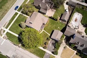 108 Beverly Pl, Munster, IN 46321 - Photo 9