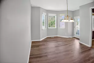 8124 Tuckaway Ct, Crown Point, IN 46307 - Photo 13