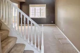8124 Tuckaway Ct, Crown Point, IN 46307 - Photo 5
