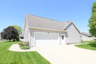 522 Pheasant Run, Rensselaer, IN 47978 - Photo 9
