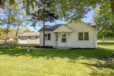 5374 S State Road 10, Knox, IN 46534 - Photo 1