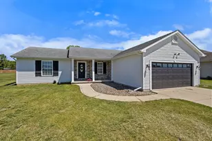 303 Ironwood St NW, Demotte, IN 46310 - Photo 5