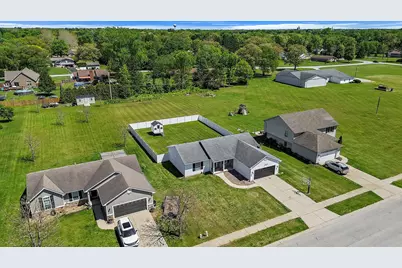 303 Ironwood Street NW, Demotte, IN 46310 - Photo 3