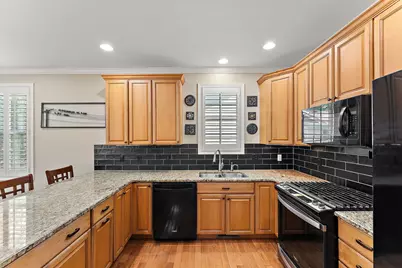 2719 White Pine Circle, Valparaiso, IN 46383 - Photo 5