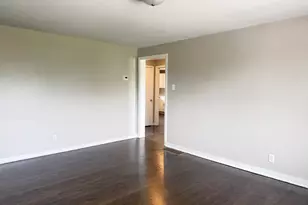 1117 Kosciusko Blvd, East Chicago, IN 46312 - Photo 3