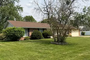 2717 Lois St, Portage, IN 46368 - Photo 3