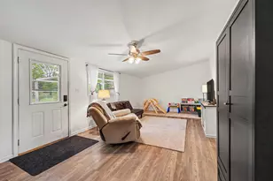 835 N Indiana St, Griffith, IN 46319 - Photo 9
